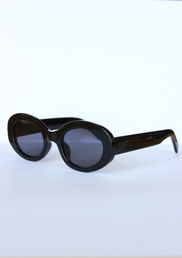 Load image into Gallery viewer, Black Oval Sunglasses
